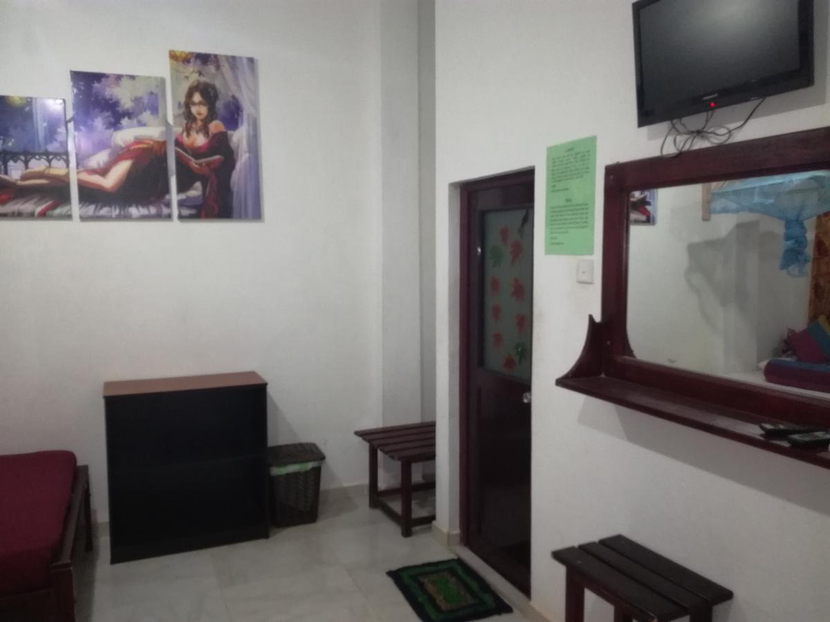 Bevary City Hotel Anuradhapura Buitenkant foto