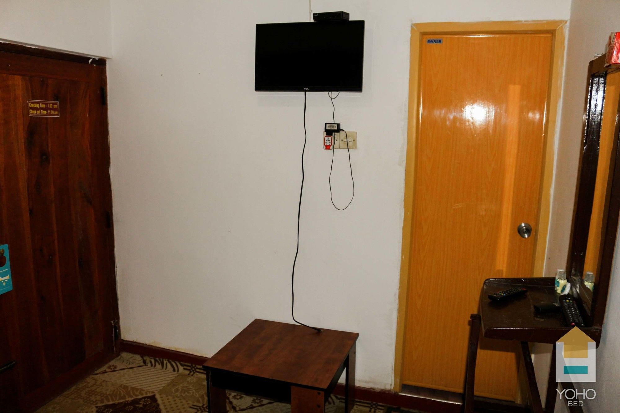 Bevary City Hotel Anuradhapura Buitenkant foto