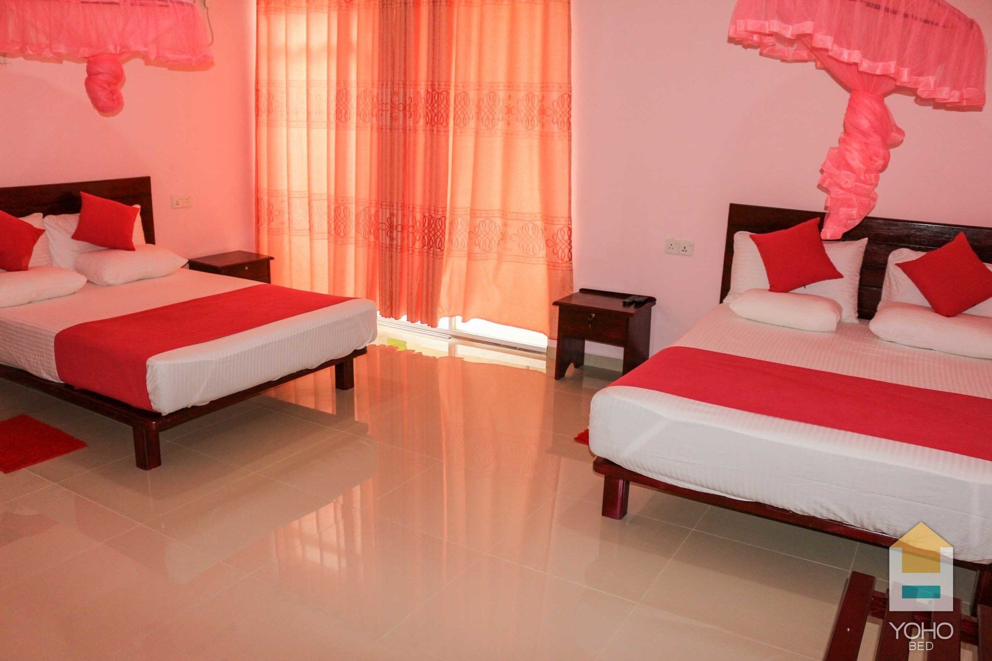 Bevary City Hotel Anuradhapura Buitenkant foto